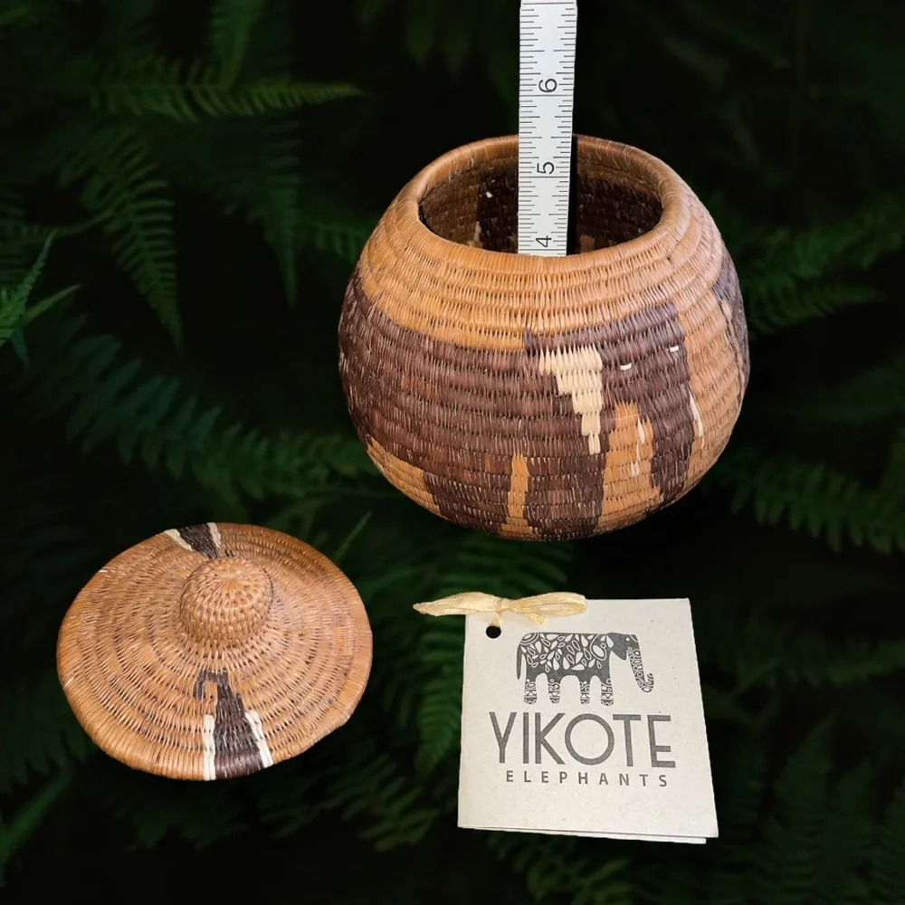 World Wild Life Yikote Elephants Handmade Grass Basket With Lid Botswana VGUC